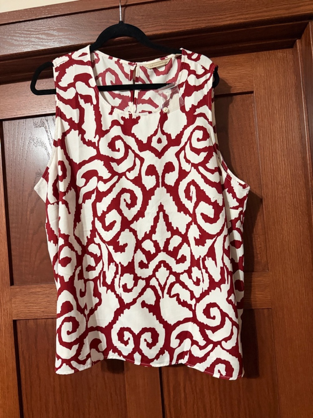 Soft Surroundings Red and White Sleeveless Patterned Tank